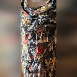 Made In Italy Silk Sleeveless Floral Textured Tunic Top